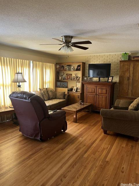 323 E Willis St, Monticello, AR 71655 photo 4