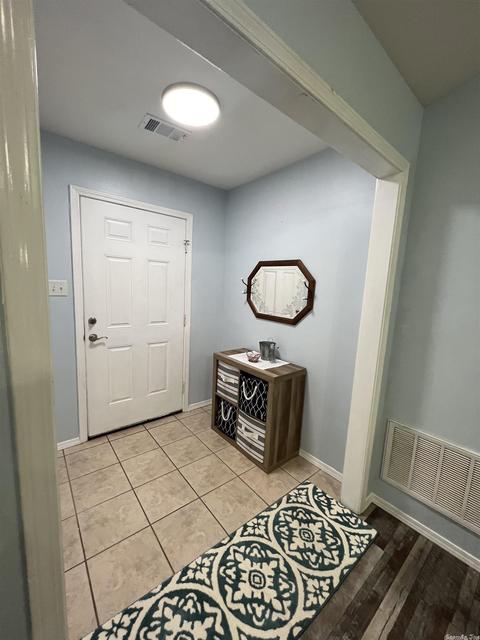 912 Elkhart Loop, Bryant, AR 72022 photo 2