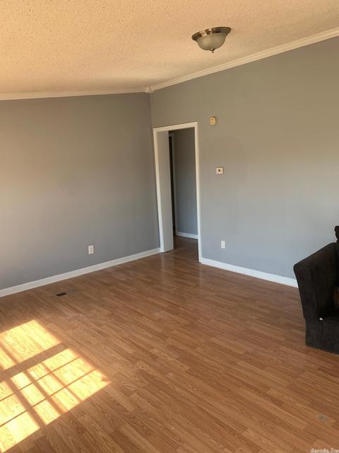 164 Wadley, Romance, AR 72136 photo 2