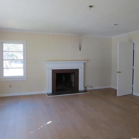 405 W 18th Ave, Pine Bluff, AR 71603 photo 9