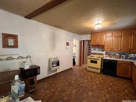 324 S 2nd St, Thayer, MO 65791 photo 2
