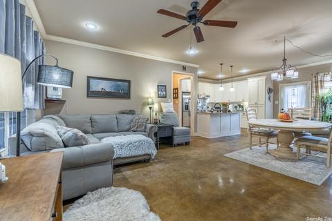 516 Celestial Cv, Benton, AR 72015 photo 11