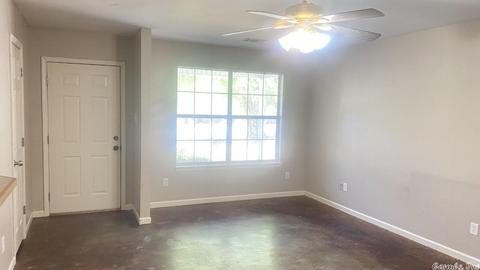 711 Lillian St, Benton, AR 72015 photo 3