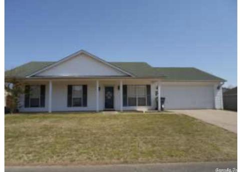 203 Hunters Run Dr, Haskell, AR 72015 photo 1