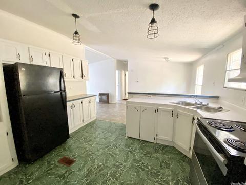 166 W Blue Cv, Mountain View, AR 72560 photo 6