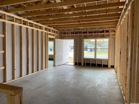 1080 Rockwell Dr, Conway, AR 72032 photo 4