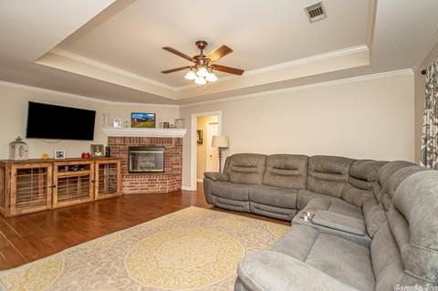 2416 Spring Creek Dr, Benton, AR 72015 photo 4