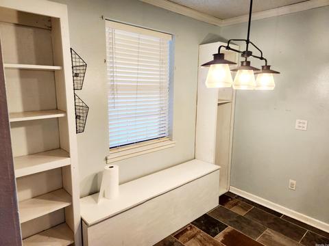 2105 Mchenry Cir, Malvern, AR 72104 photo 2