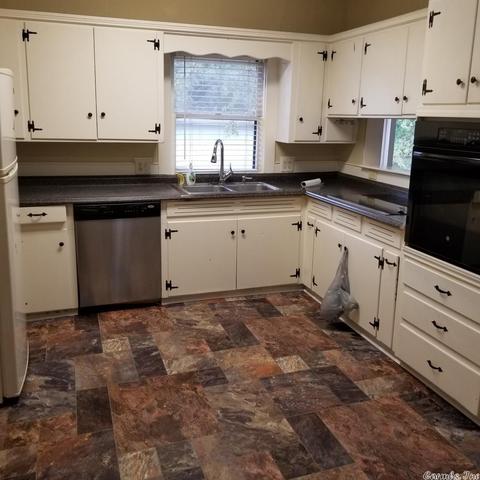 1004 Pine Bluff St, Malvern, AR 72104 photo 17