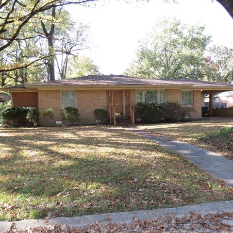 2916 Edgewood Dr, Pine Bluff, AR 71603 photo 1