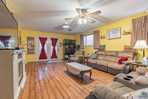 601 Cox St, Benton, AR 72015 photo 2