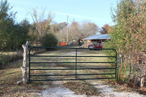 1008 Shipman Dr, Mountain View, AR 72560 photo 1