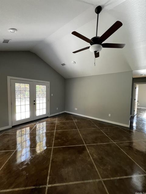 227 Iris St, Haskell, AR 72015 photo 2