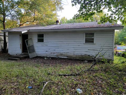 1609 W 12th St, Pine Bluff, AR 71603 photo 2