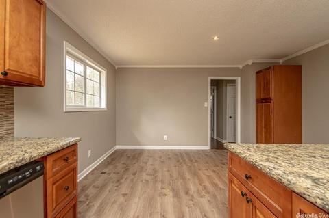 511 Marion St, Benton, AR 72015 photo 9