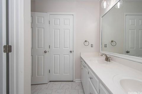 1818 Pine Cir, Bryant, AR 72022 photo 11