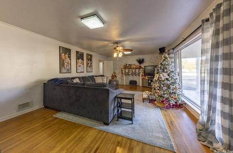 709 W Center St, Beebe, AR 72012 photo 5