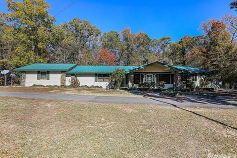 1504 Cedar Dr, Bryant, AR 72022 photo 1