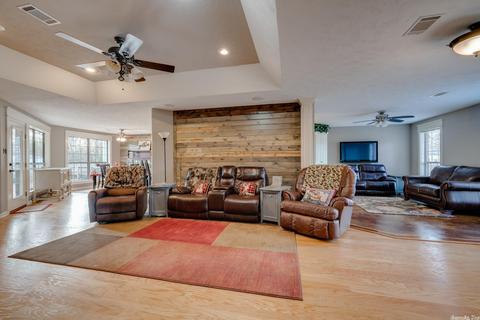 64 Northlake Dr, Conway, AR 72032 photo 4