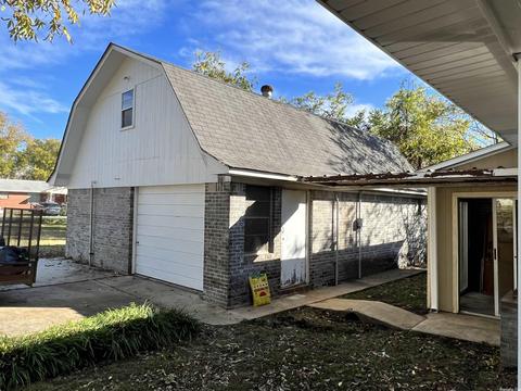 311 N 3rd St, Paris, AR 72855 photo 28