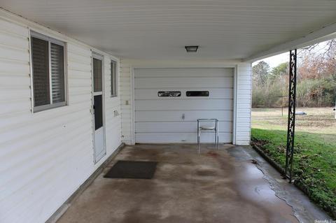 96 S Maple, Lafe, AR 72436 photo 4