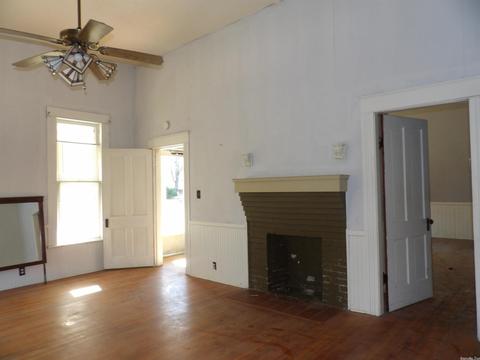 415 E Cedar St, Warren, AR 71671 photo 5