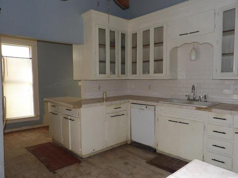 415 E Cedar St, Warren, AR 71671 photo 9