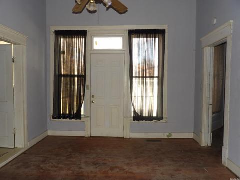 415 E Cedar St, Warren, AR 71671 photo 4
