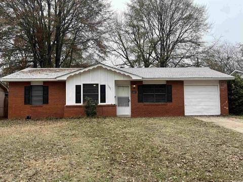1307 Bailey Dr, Pine Bluff, AR 71601 photo 1