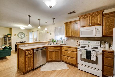 51 Whispering Wind Cir, Vilonia, AR 72173 photo 10