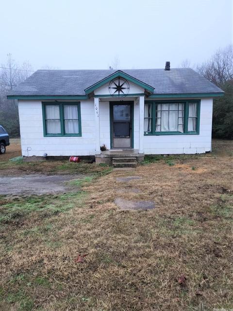 1001 S Eve St, Mena, AR 71953 photo 1