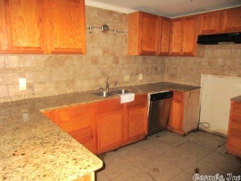 214 Haynes Dr, Pine Bluff, AR 71603 photo 8