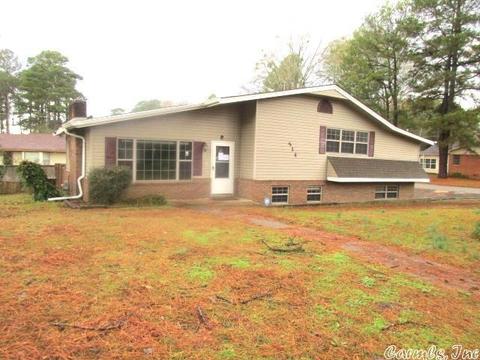 214 Haynes Dr, Pine Bluff, AR 71603 photo 1