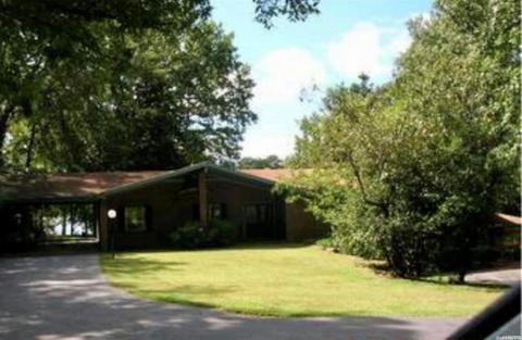 214 Daffodil, Hot Springs, AR 71913 photo 1