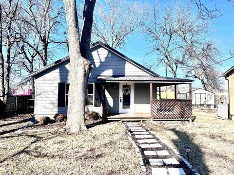 415 NW 3rd St, Walnut Ridge, AR 72476 photo 1