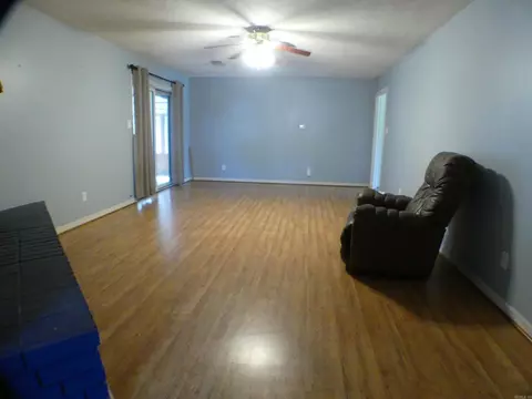 Living - 1806 Hwy 8 E, Mena, AR 71953 photo 1 of 4