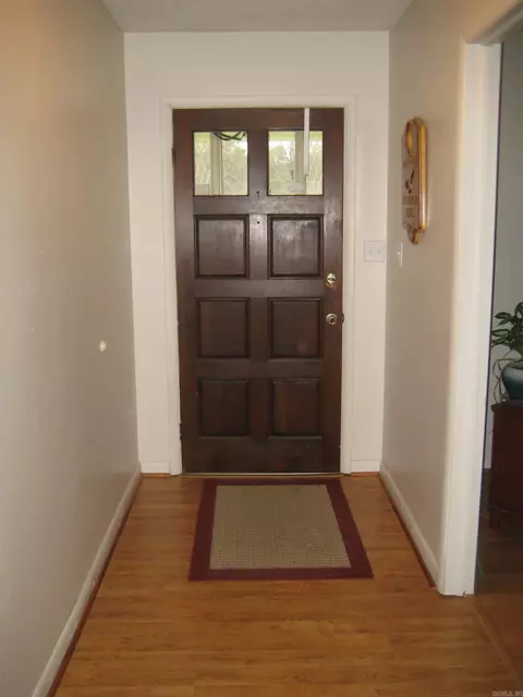 Entry Way - 1806 Hwy 8 E, Mena, AR 71953 photo 1 of 1