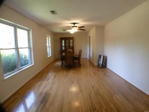 Dining - 1806 Hwy 8 E, Mena, AR 71953 photo 1 of 1