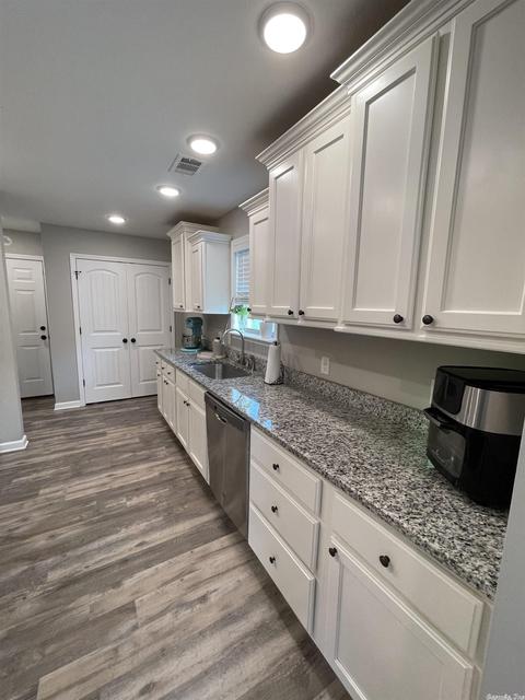 105 E Hills Dr, Bono, AR 72416 photo 3