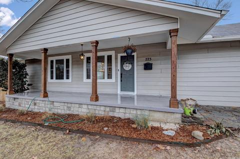 223 East Pine St, Benton, AR 72015 photo 2