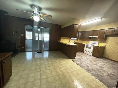 61 Arnhart St, Ash Flat, AR 72513 photo 9