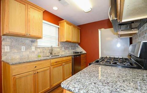 333 Madison Place Cir, Benton, AR 72015 photo 6