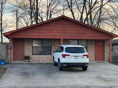 1965 Robins St, Conway, AR 72032 photo 1