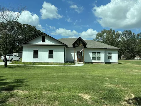 400 W 9th, Lonoke, AR 72086 photo 1
