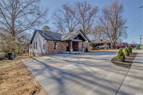 411 E Sevier St, Benton, AR 72015 photo 1