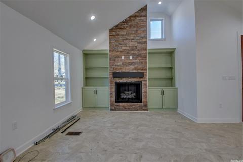 411 E Sevier St, Benton, AR 72015 photo 9