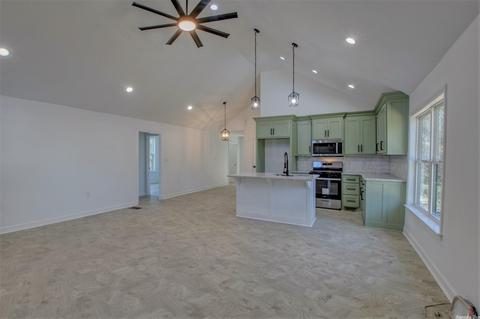 411 E Sevier St, Benton, AR 72015 photo 4
