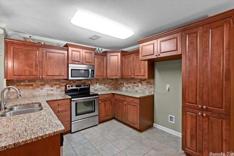 301 Queen Elizabeth Dr, Haskell, AR 72015 photo 13