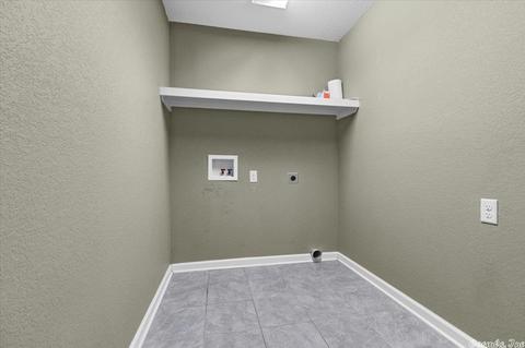 301 Queen Elizabeth Dr, Haskell, AR 72015 photo 22