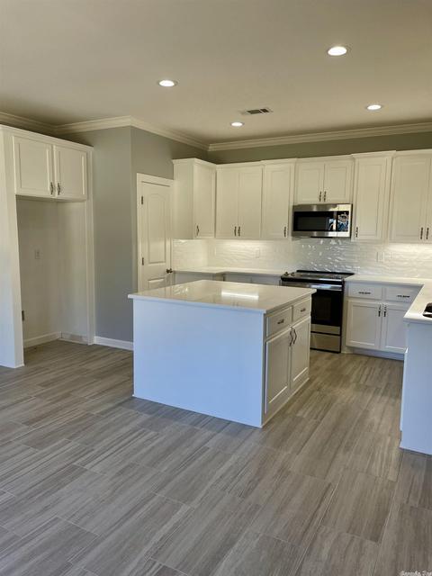2108 Sable Oaks Cir, Bryant, AR 72022 photo 6